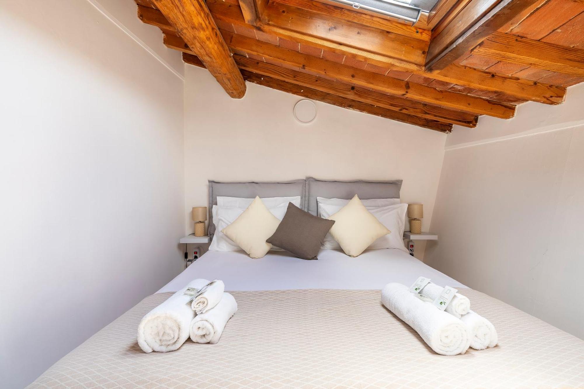 Piazza Santo Spirito Appartamento Con 2 Camere Matrimoniali ฟลอเรนซ์ ภายนอก รูปภาพ