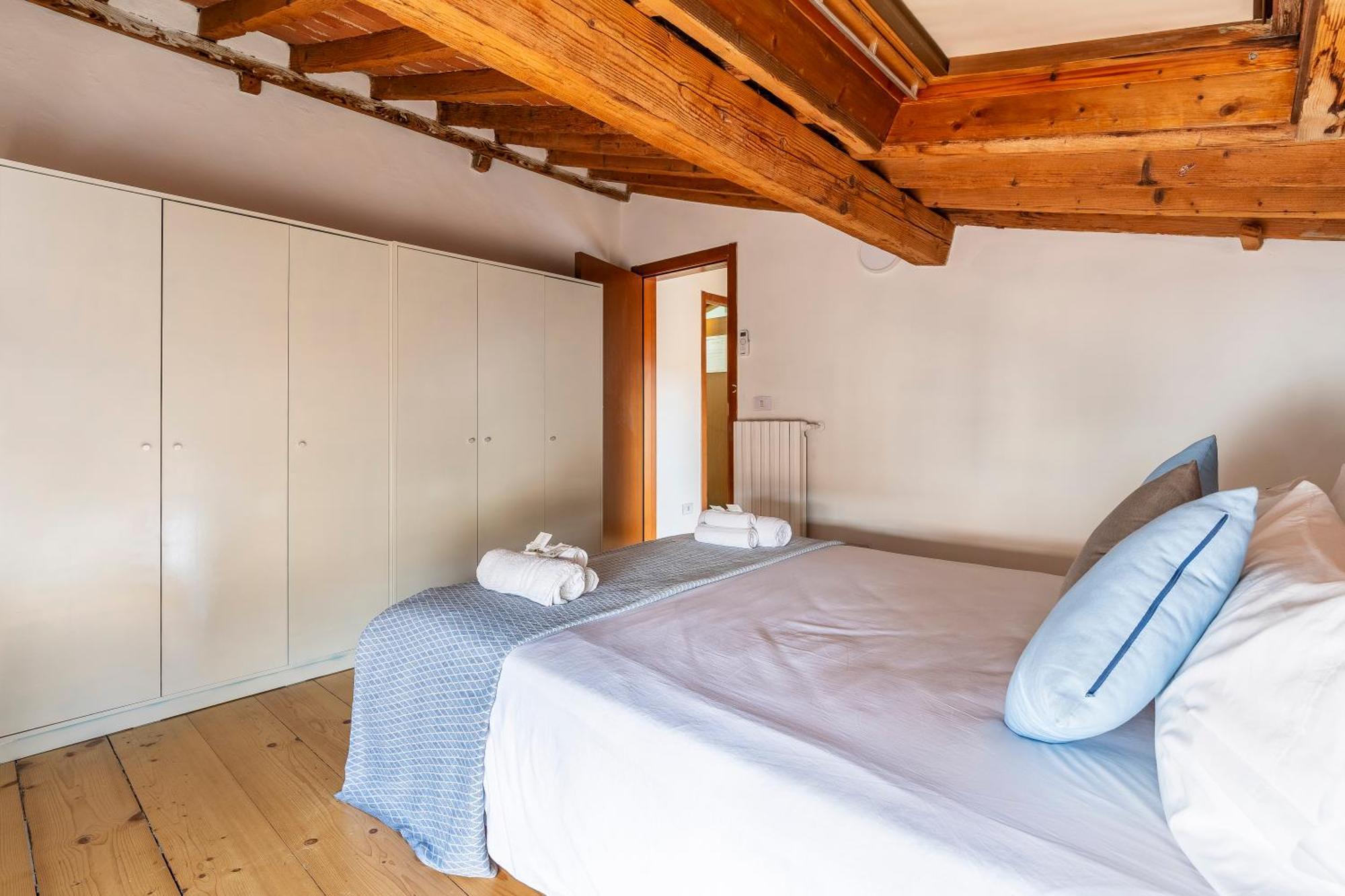 Piazza Santo Spirito Appartamento Con 2 Camere Matrimoniali ฟลอเรนซ์ ภายนอก รูปภาพ
